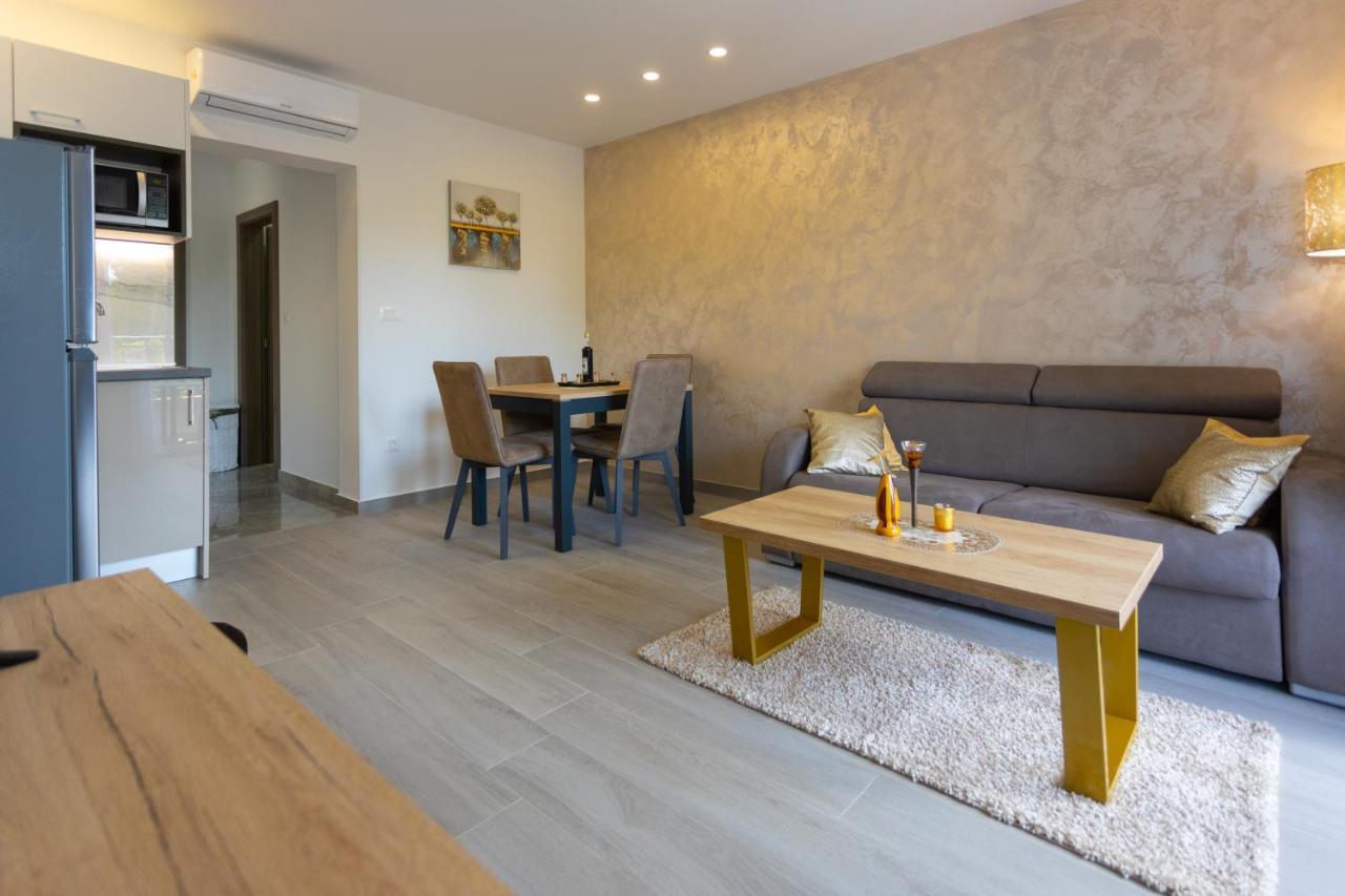 Apartments Vicin Brela Ngoại thất bức ảnh