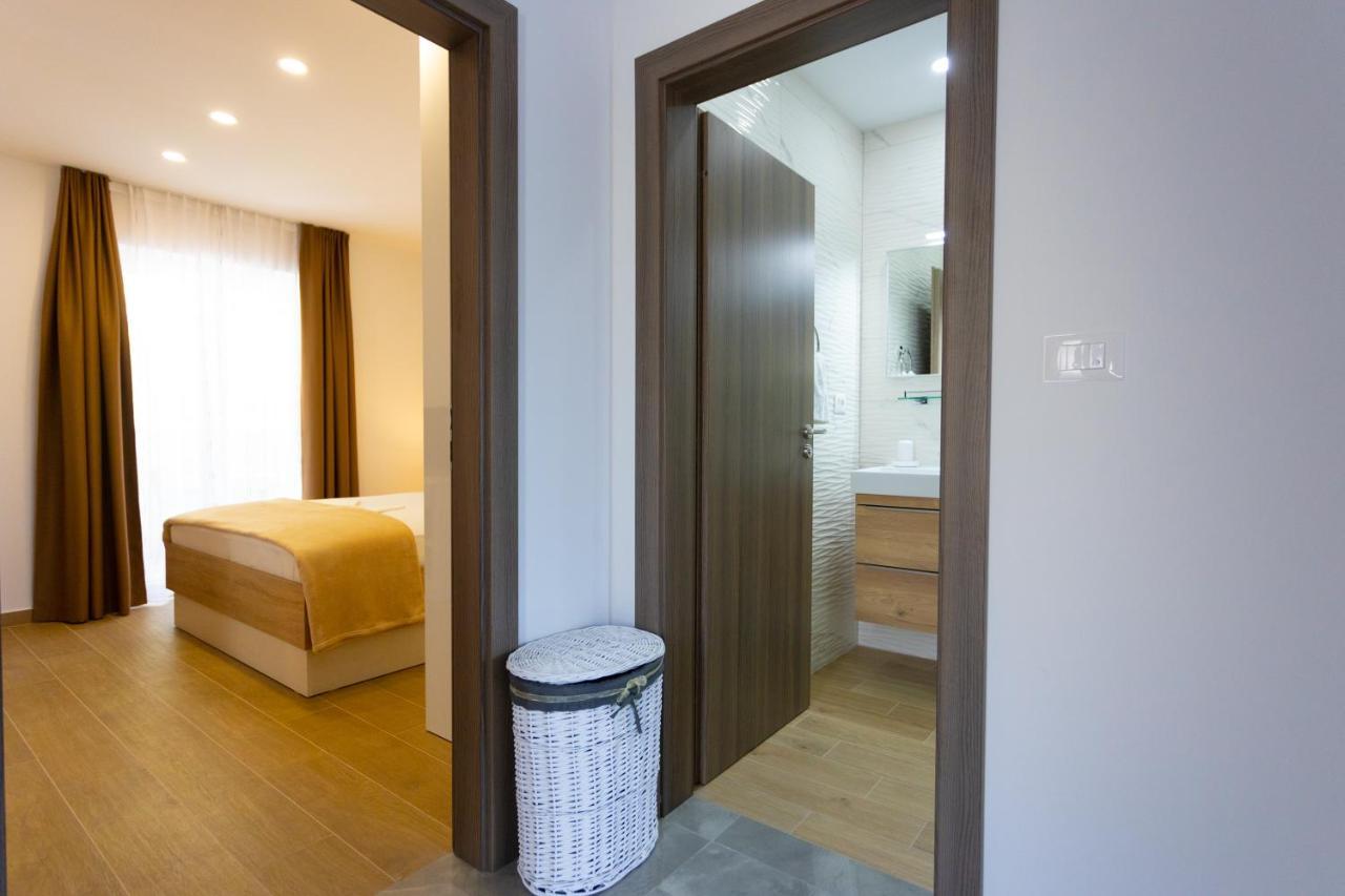 Apartments Vicin Brela Ngoại thất bức ảnh