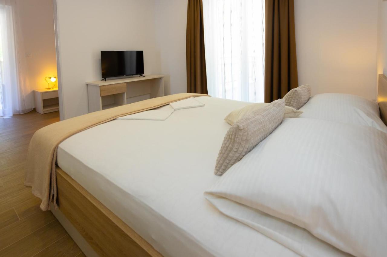 Apartments Vicin Brela Ngoại thất bức ảnh